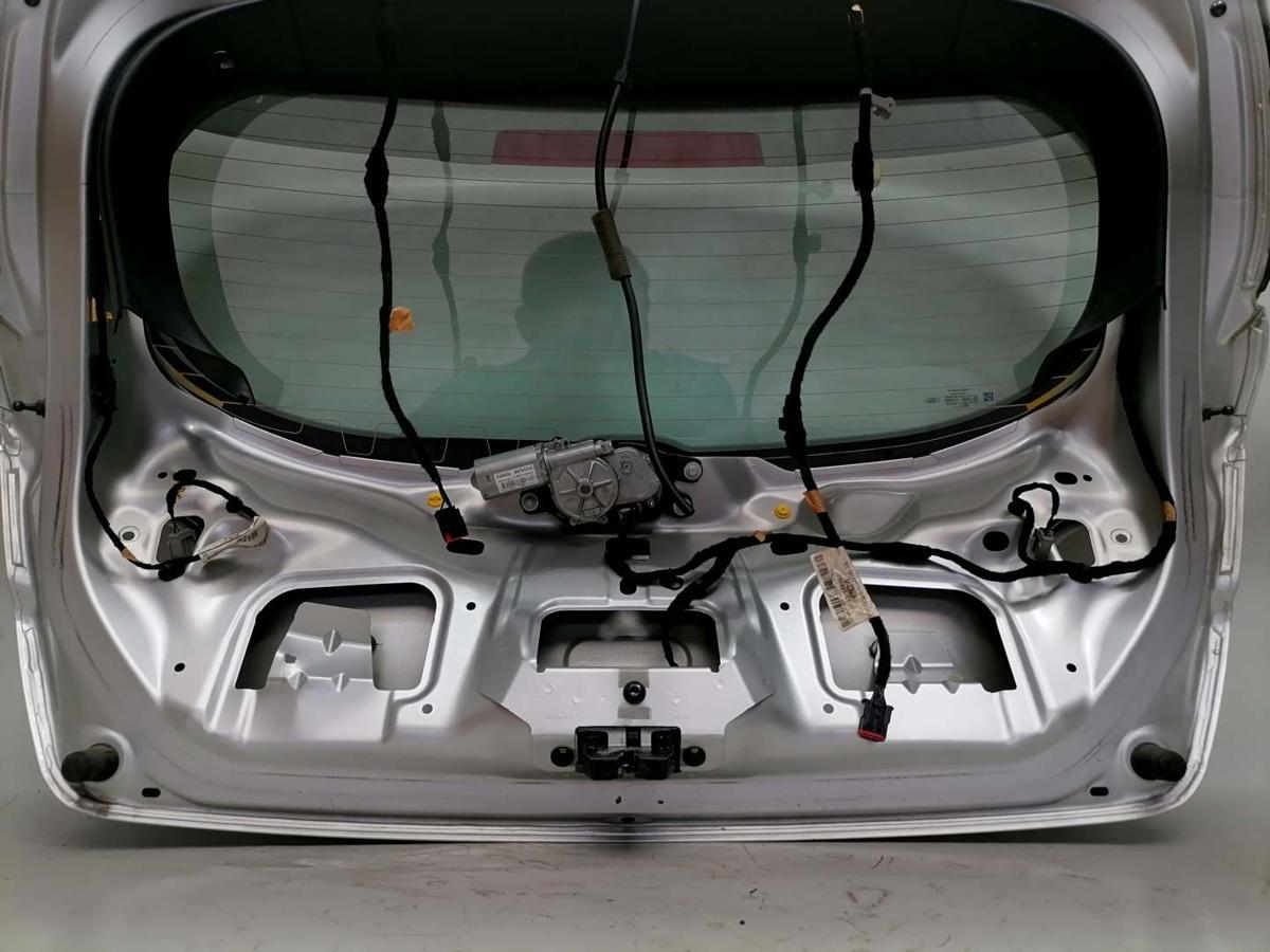 Ford Fiesta MK7 original Heckklappe mit Heckscheibe Polar Silber Metallic Bj.2018